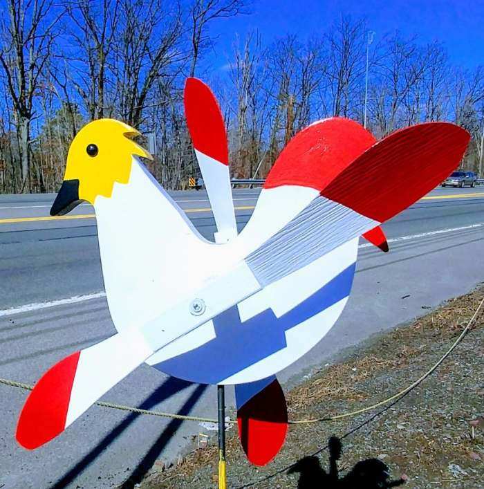 Whirlybird White Rooster Spinner w/Pole